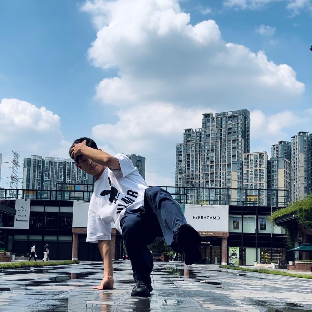 爱跳舞的刘老师