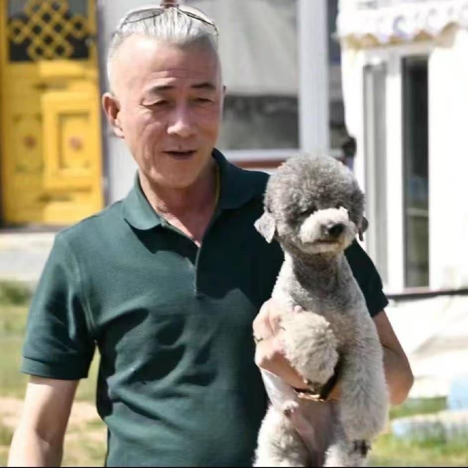 深圳大姐夫轻奢穿搭