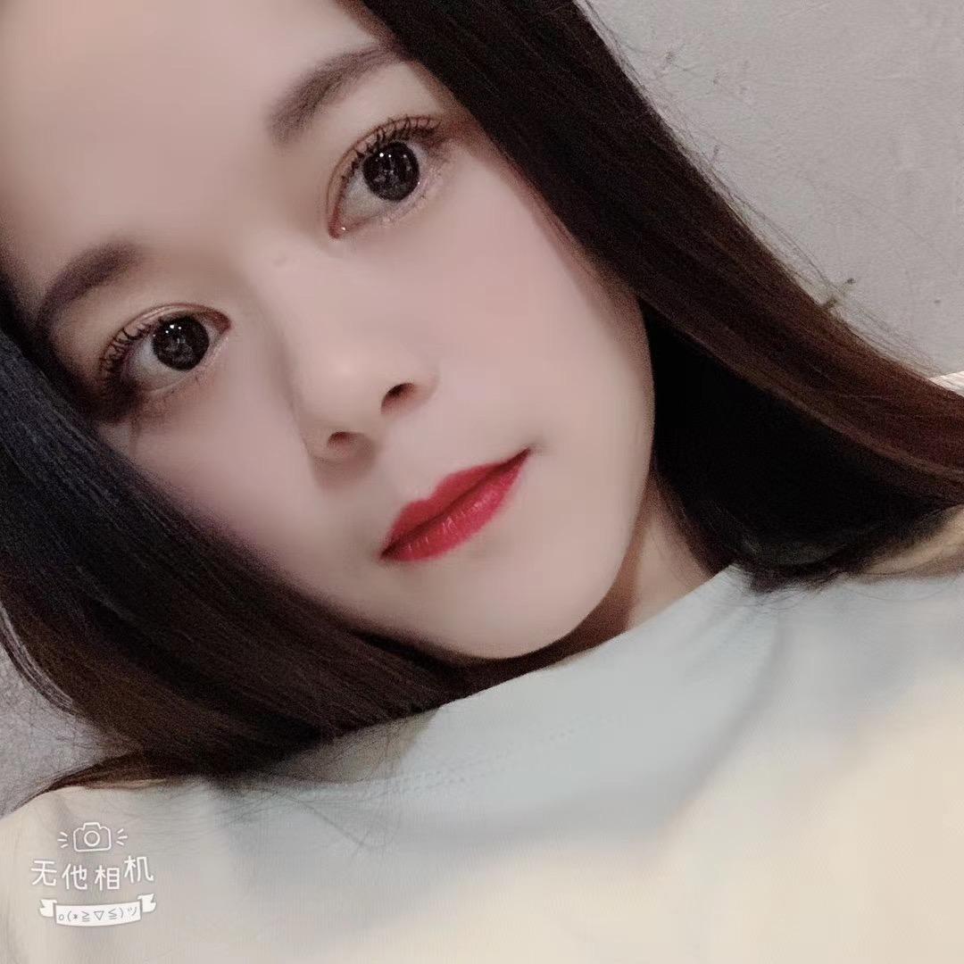 我姓黄，却不曾是你的皇