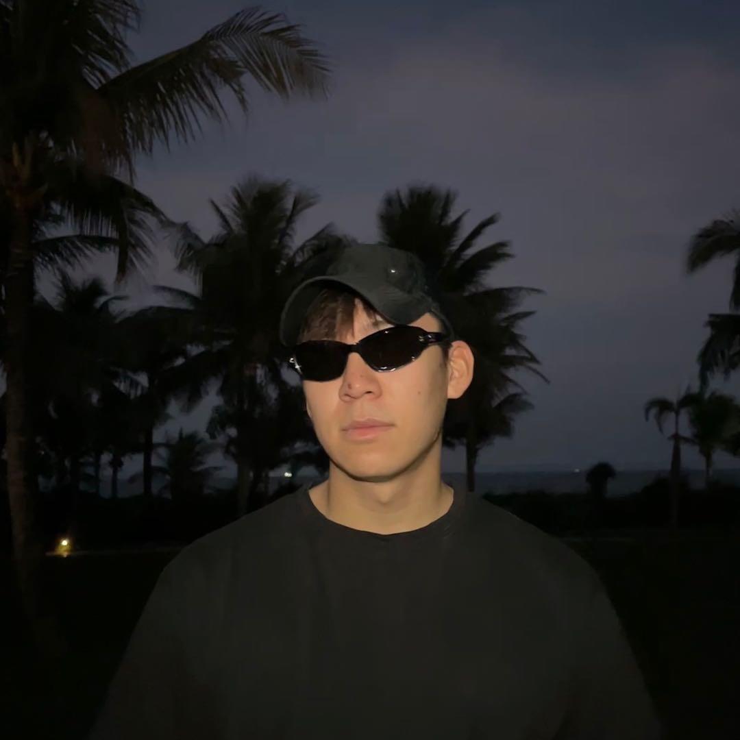 辜伟隆Mike