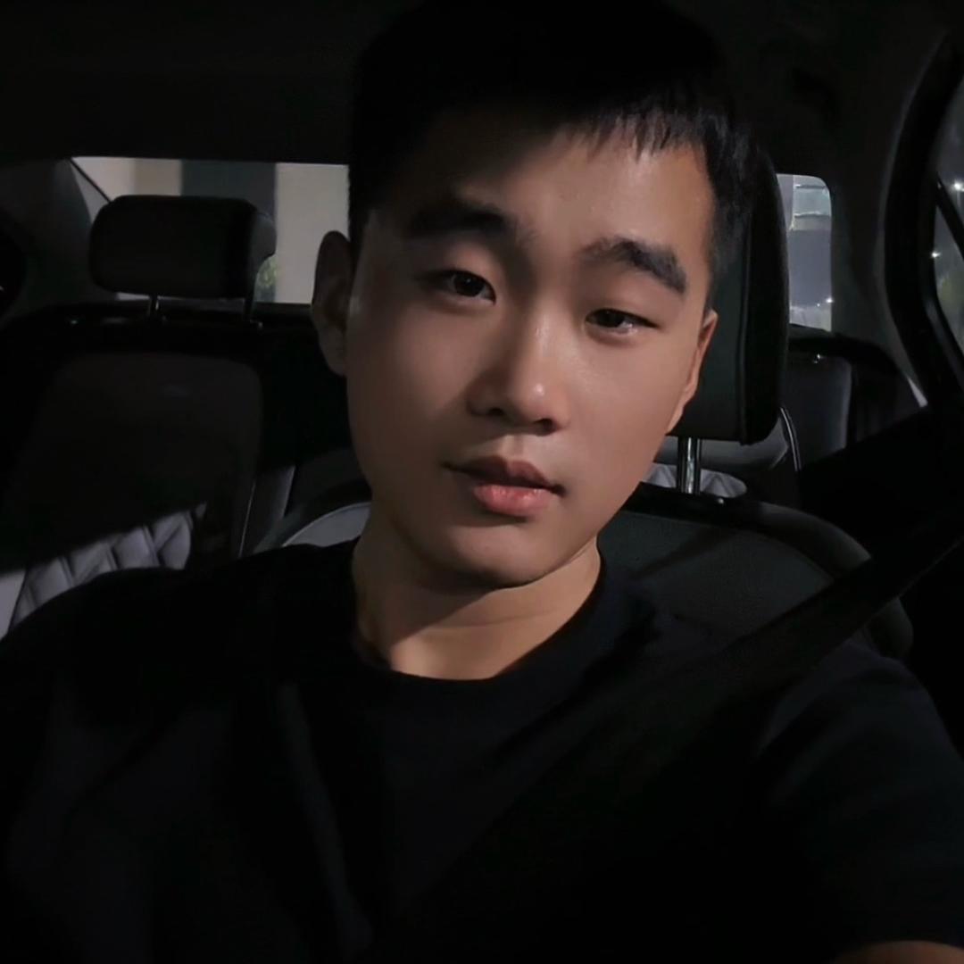 倾歌灬