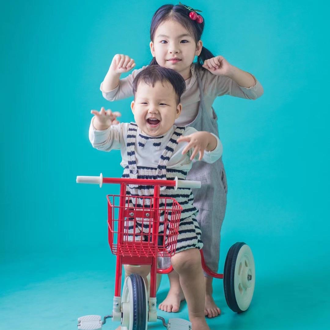 两个小债主👧🏻👶🏻