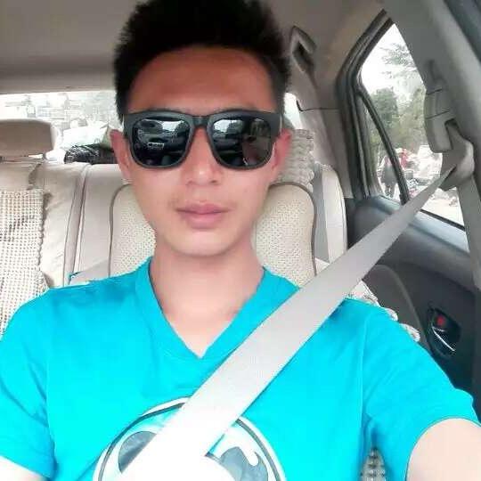 在普洱摔碎的灯芯草