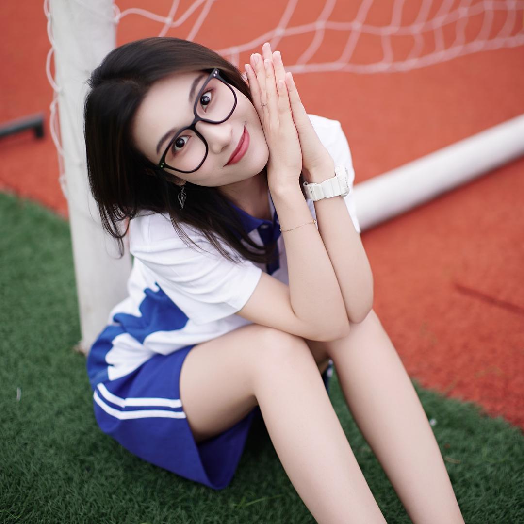 周周-