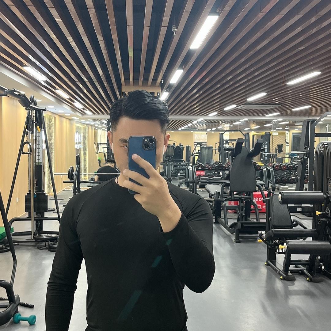 翱 翔