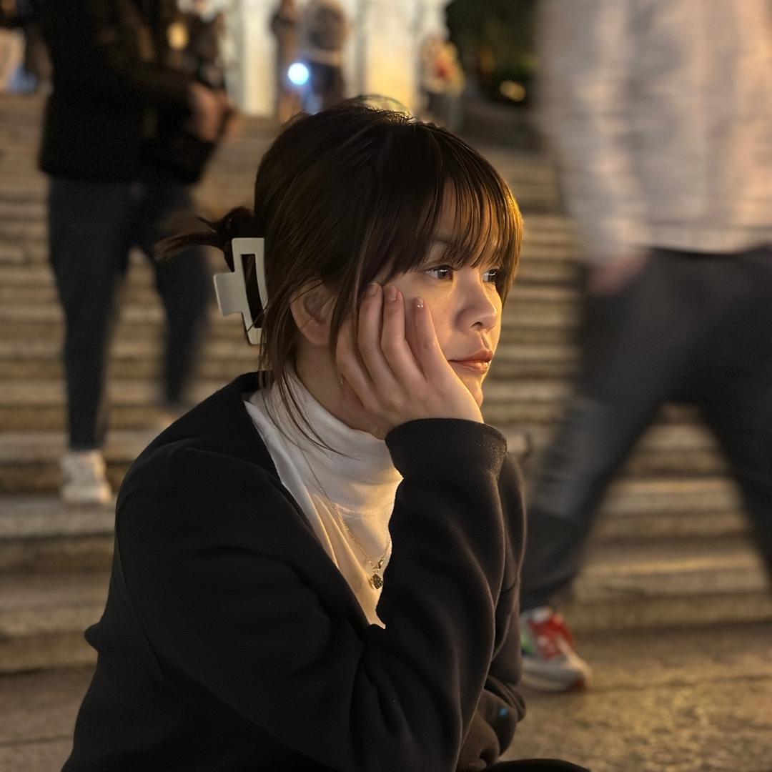 希希孕期穿搭