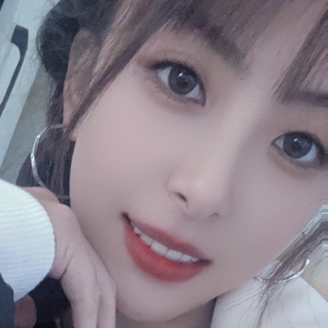 爱笑的小凤