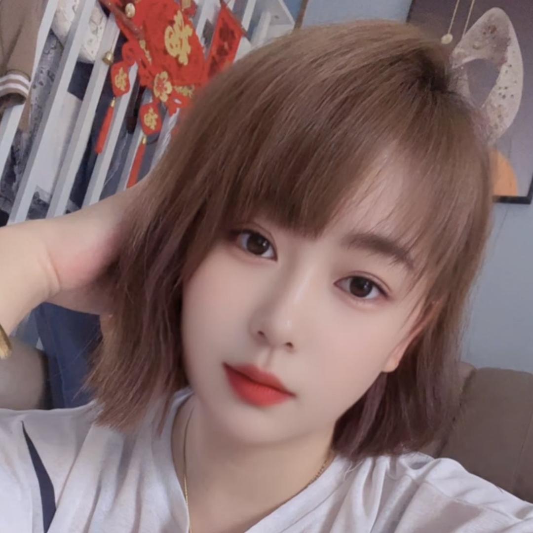 莉莉吖