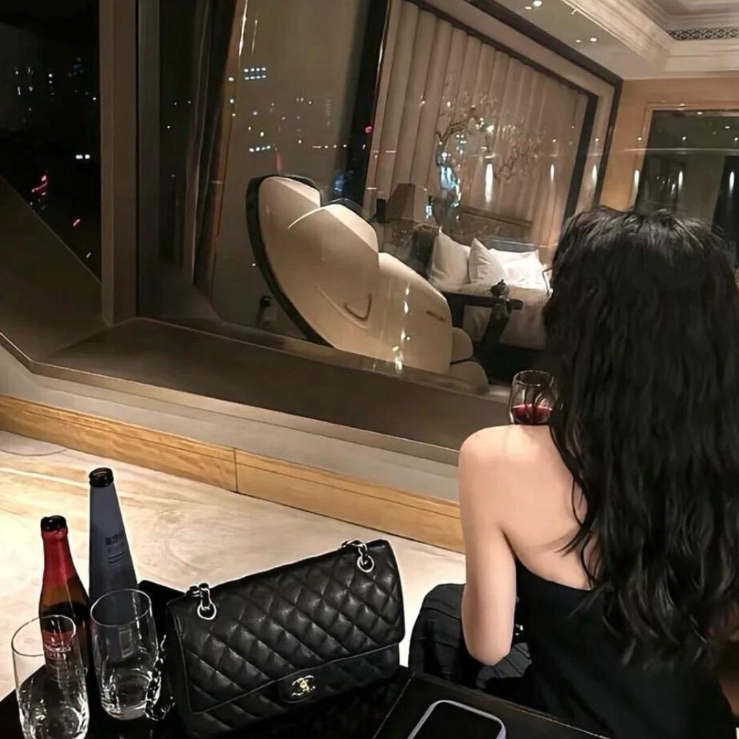 冰冰.
