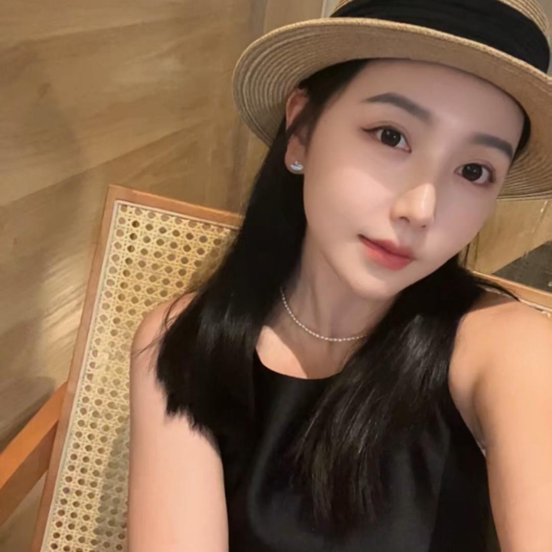 小妤 💫