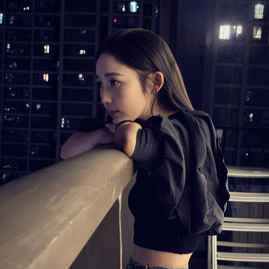 瘦瘦的cici