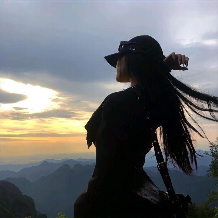 郝郝看