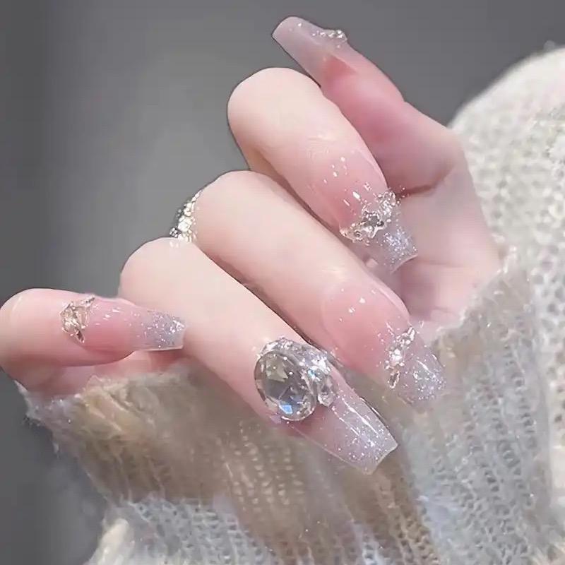 绮甲妙境穿戴甲
