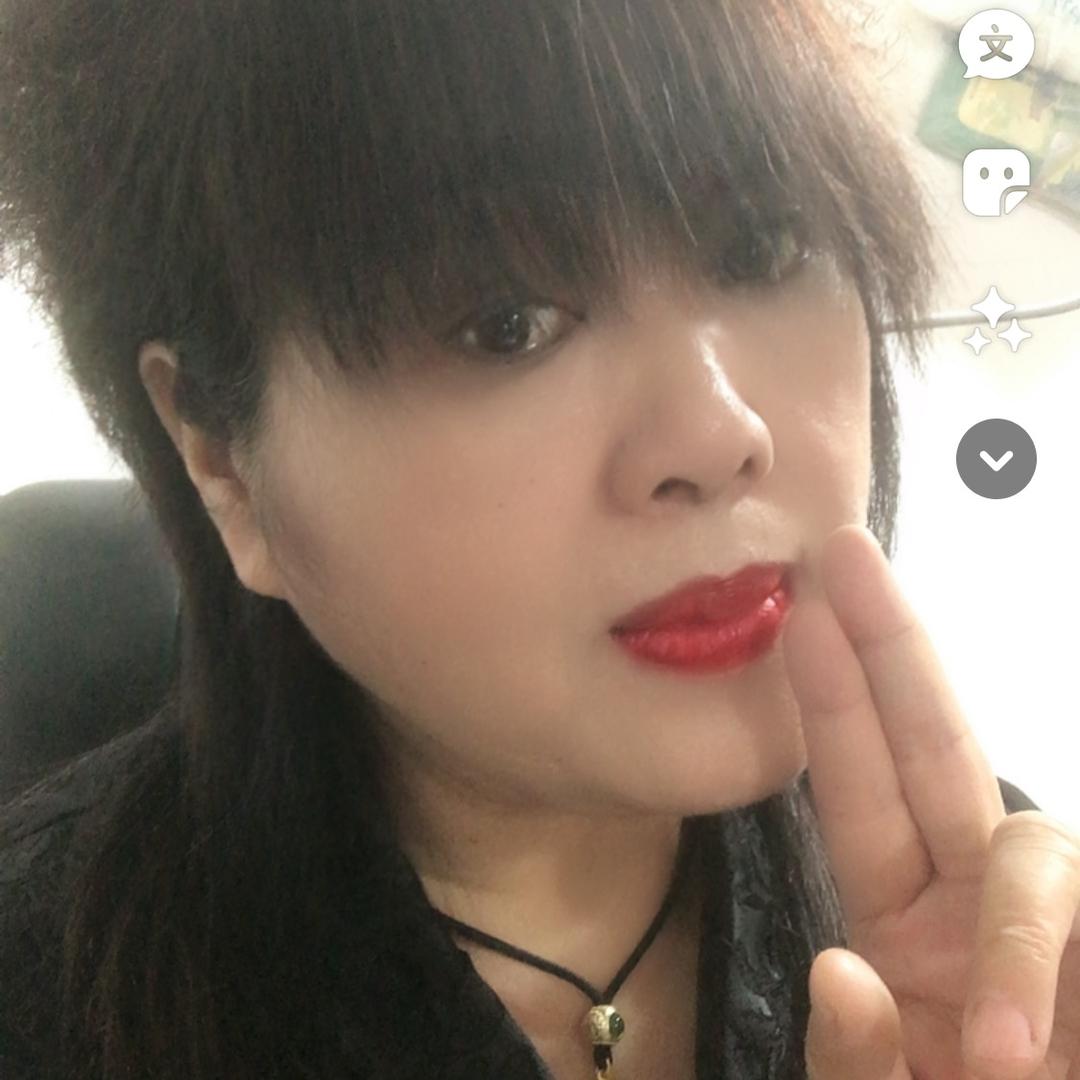裴改改。