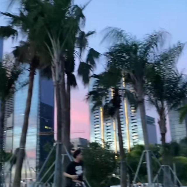 V7@