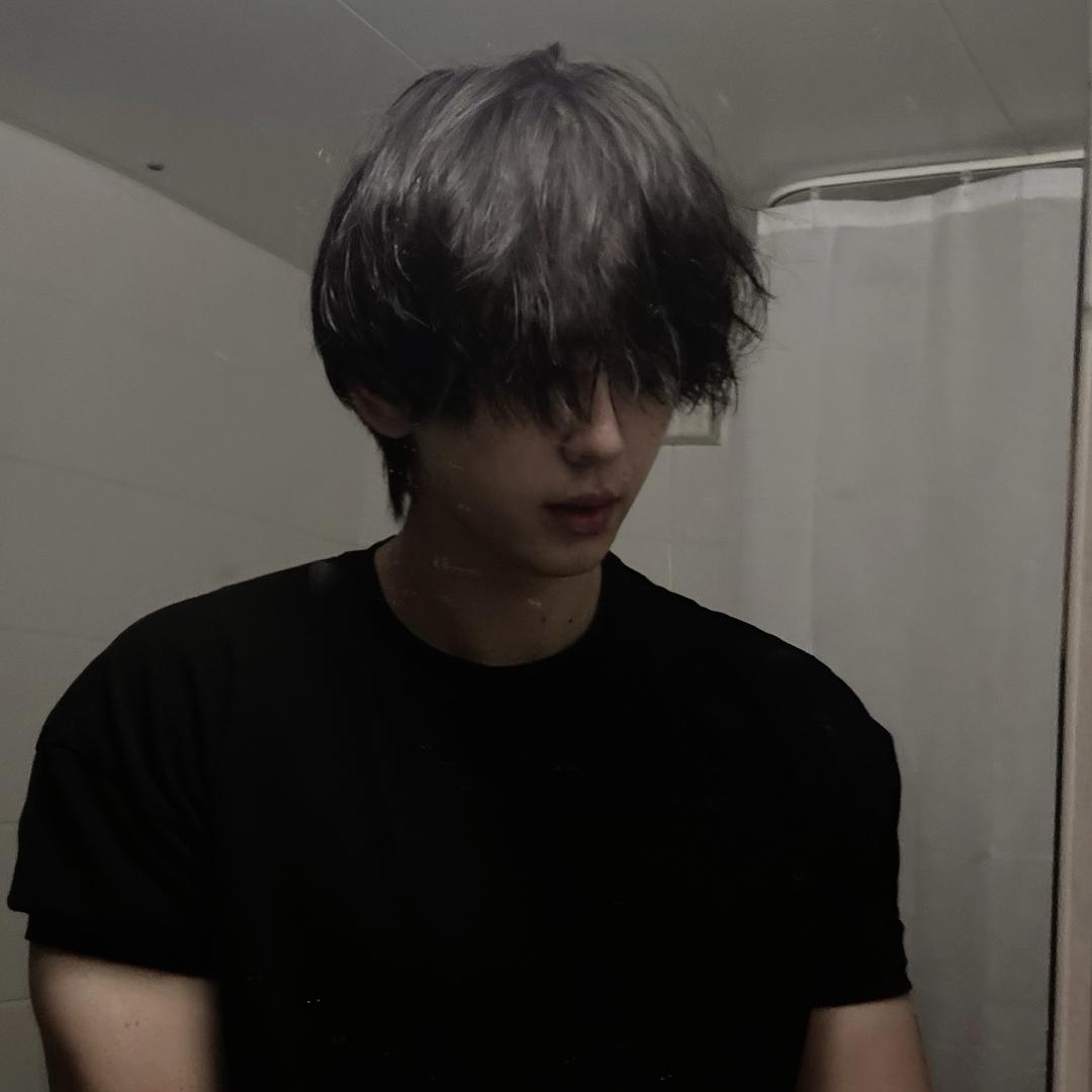 Charles李龙