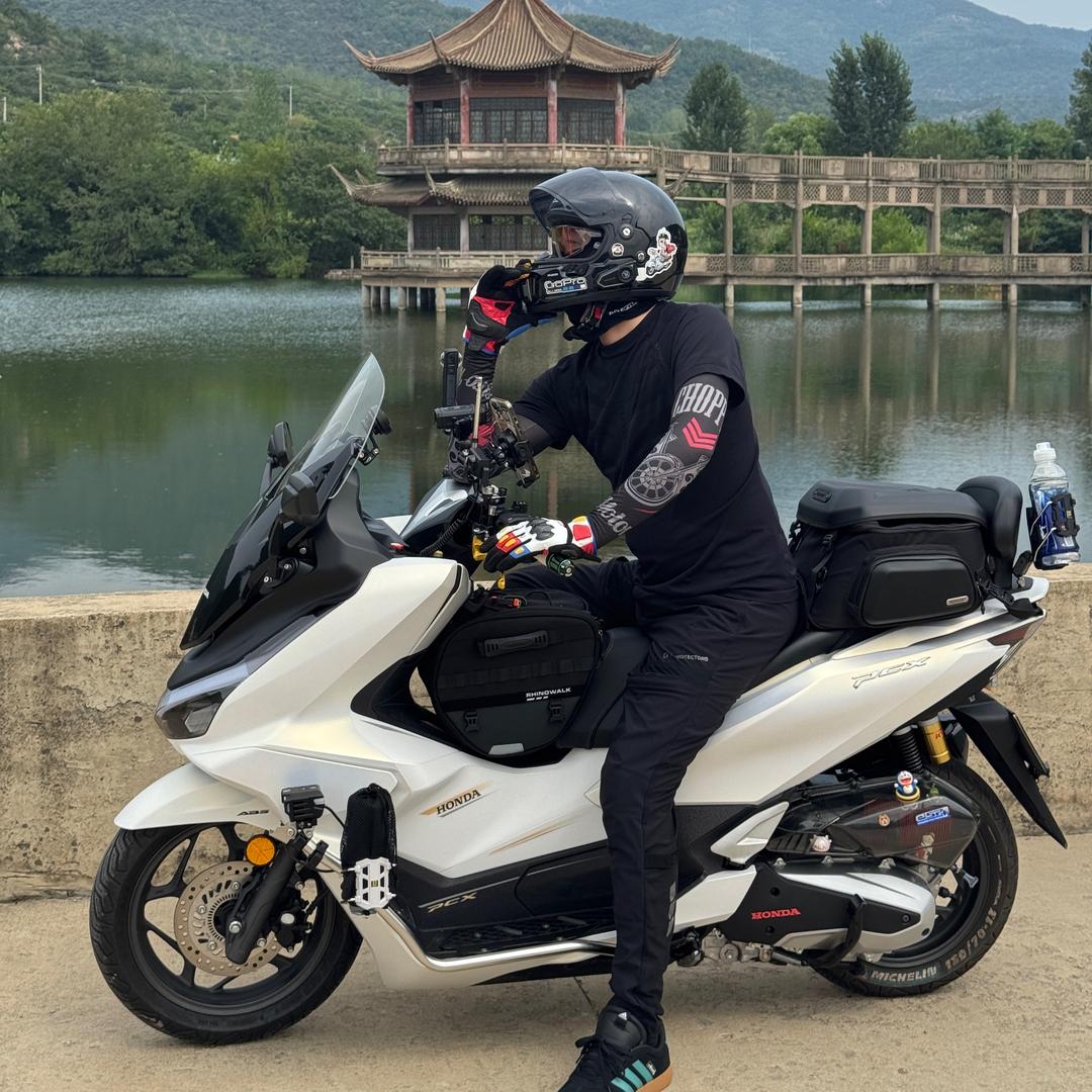 哈尼摩托