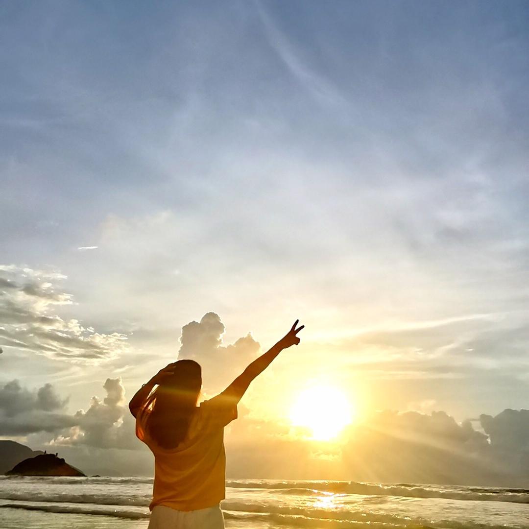 @红霞👨‍👩‍👧‍👦