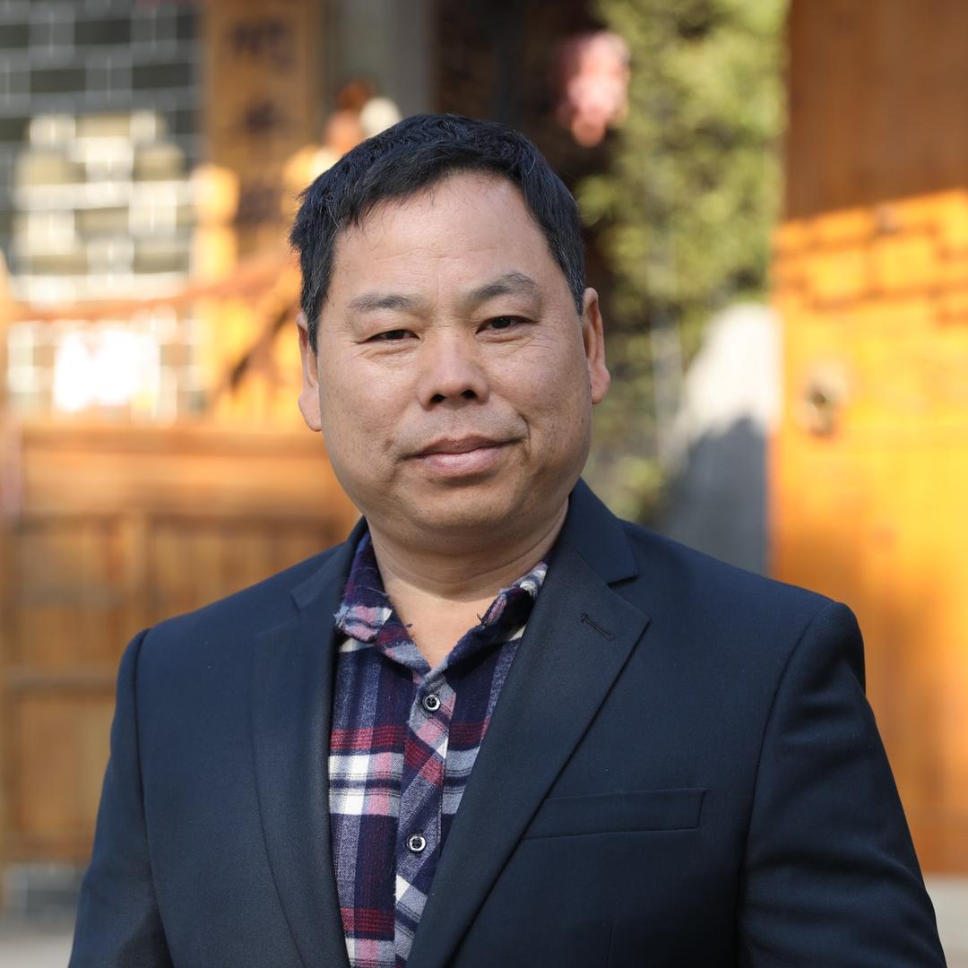 黄建锋不忘初心