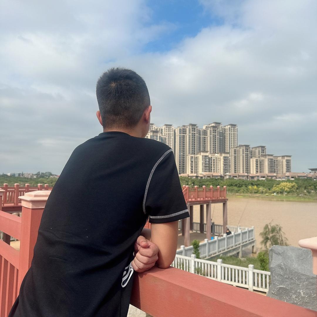 叫我轮哥