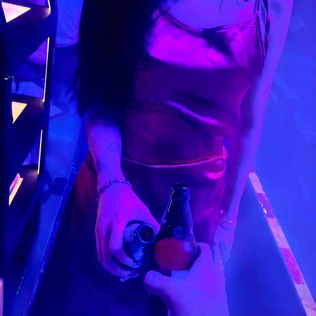 不如见一面