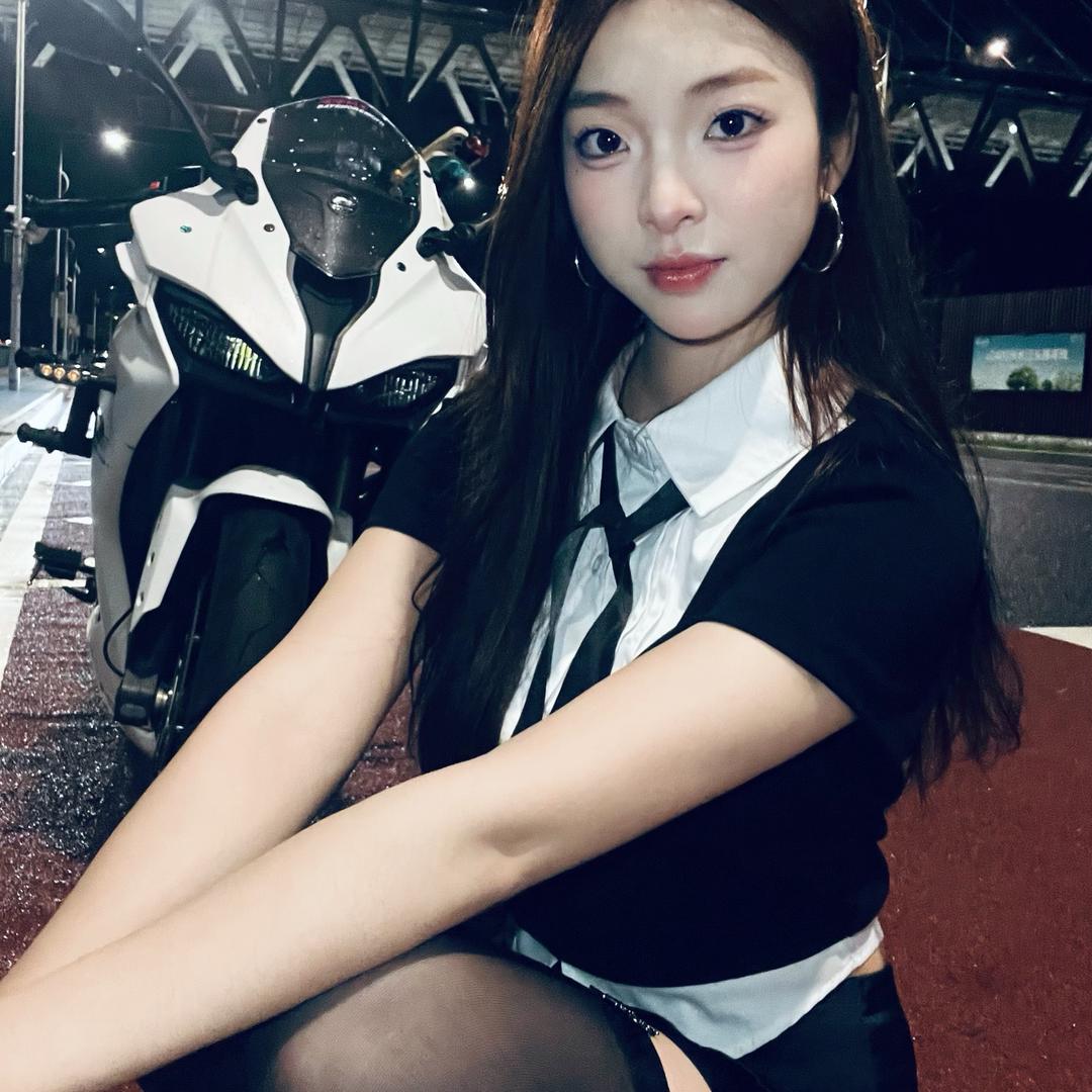湾岸机车婧婧