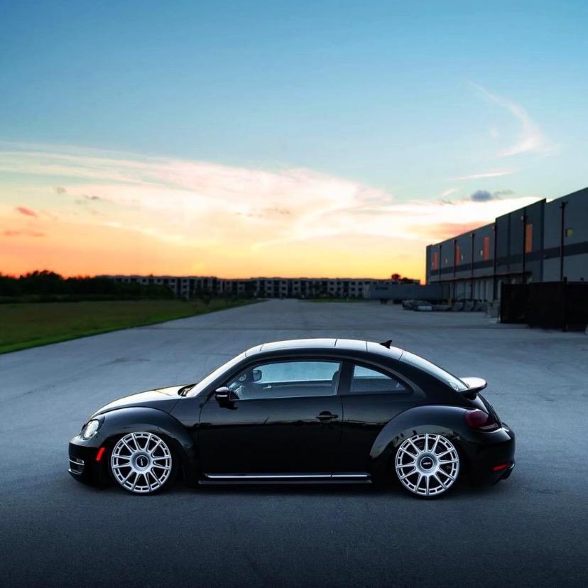 李子的甲壳虫（与诚潮车馆）