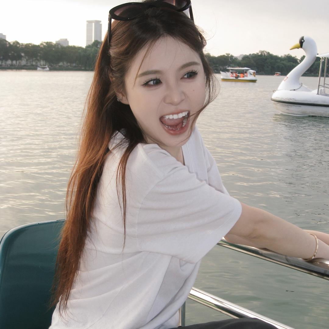 是你的斯_
