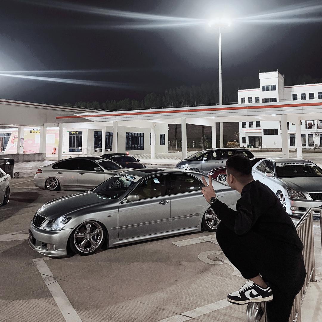 來利中古汽配.中古車服務中心