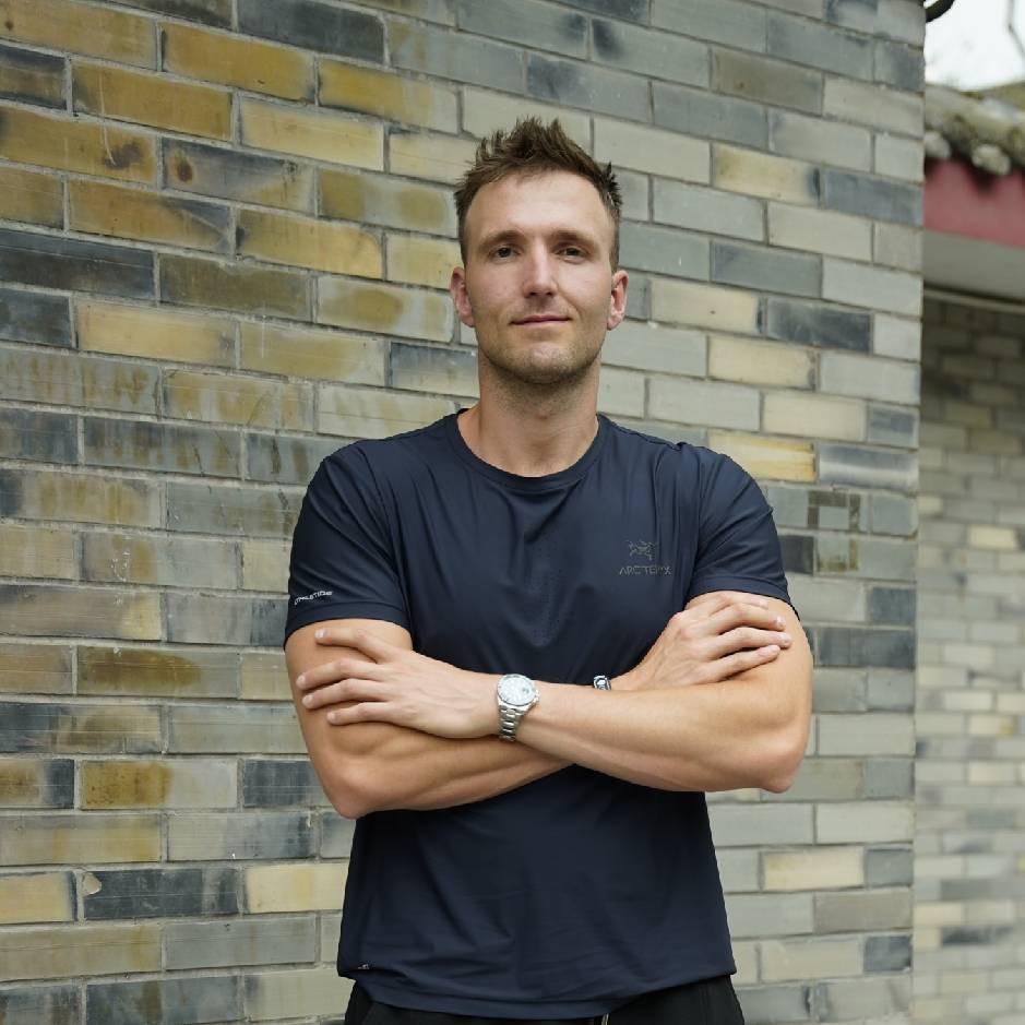 亚历克斯 alex@抖音