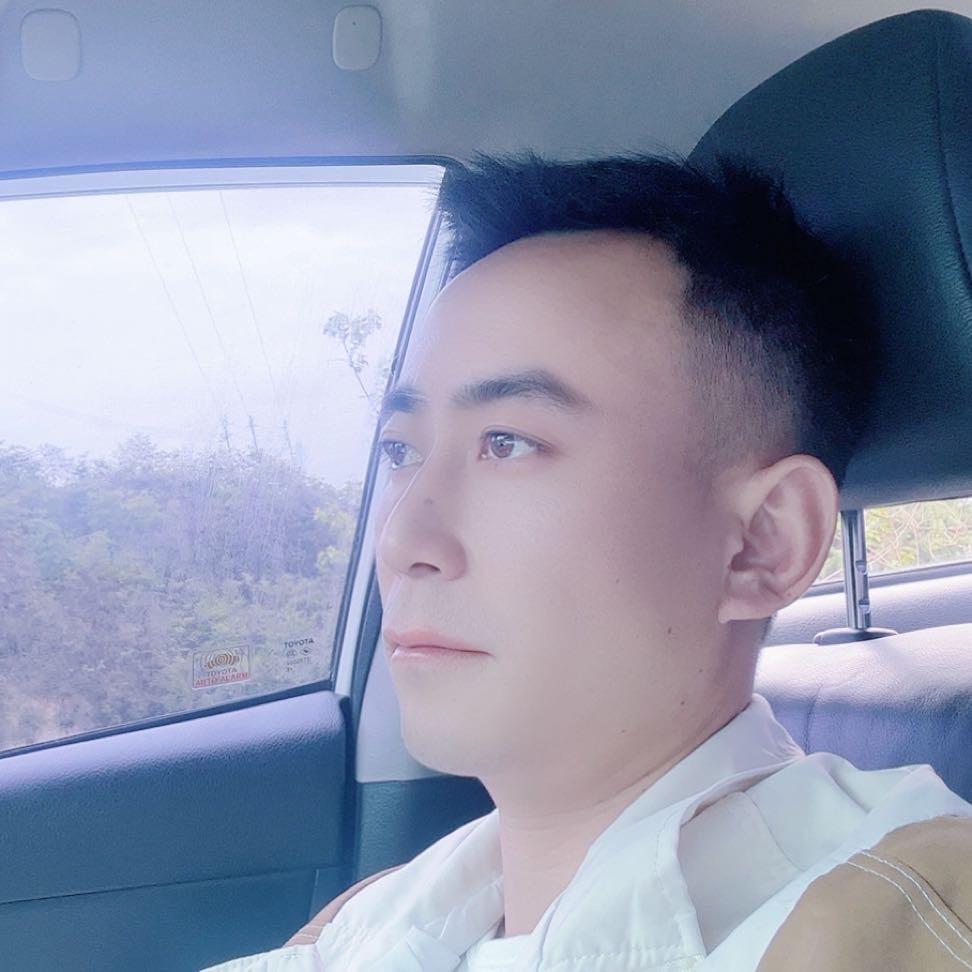 沿河鸿兴二手名车