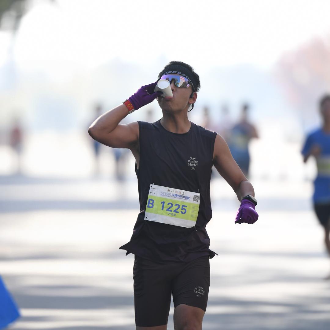 喝杯拿铁去曼跑