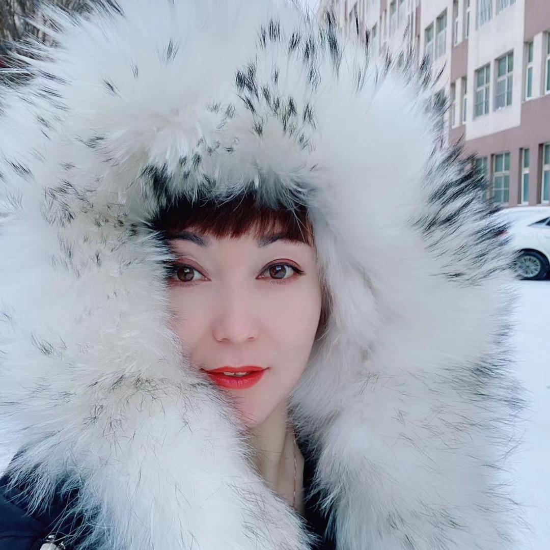 英子精品女装