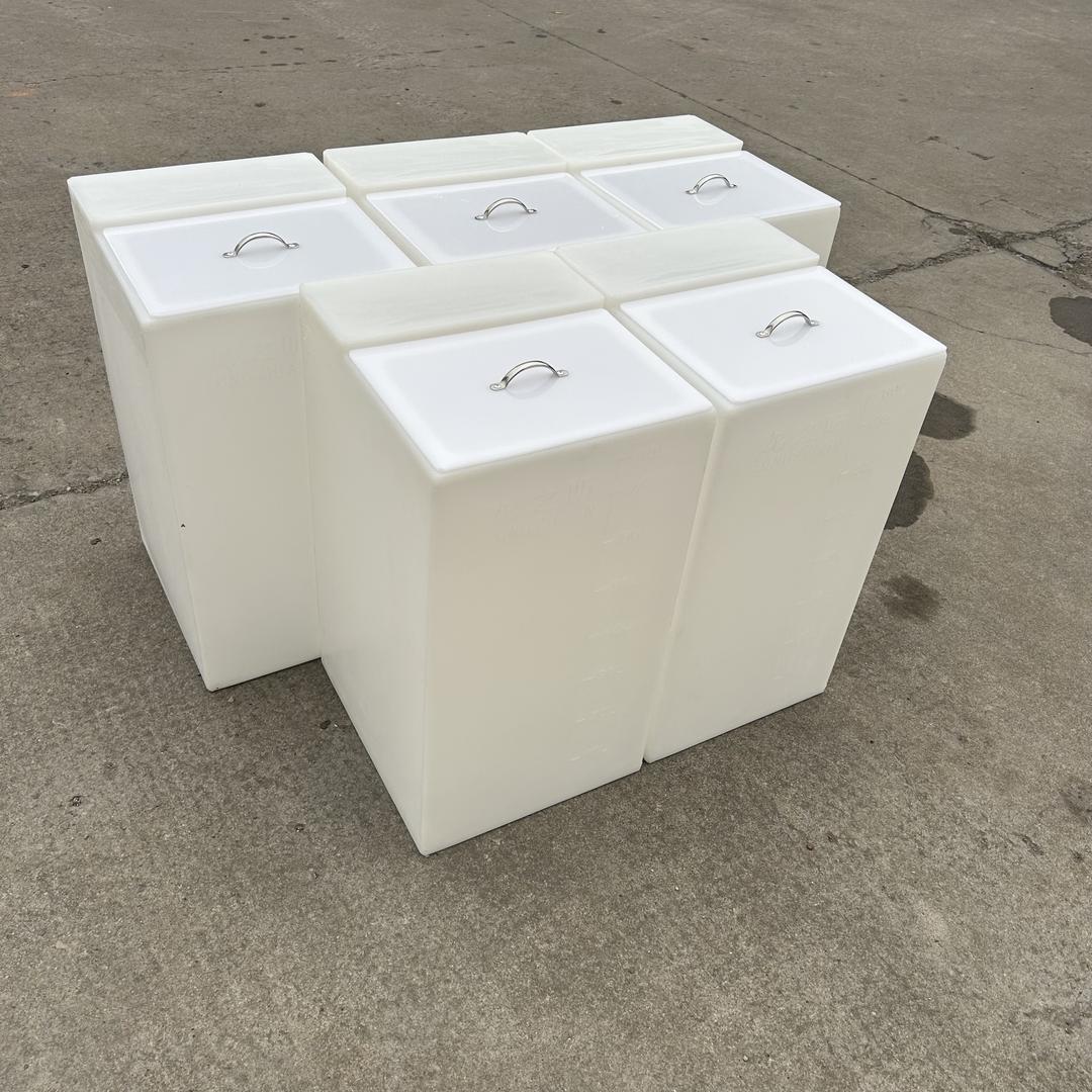 鱼摇环保水箱