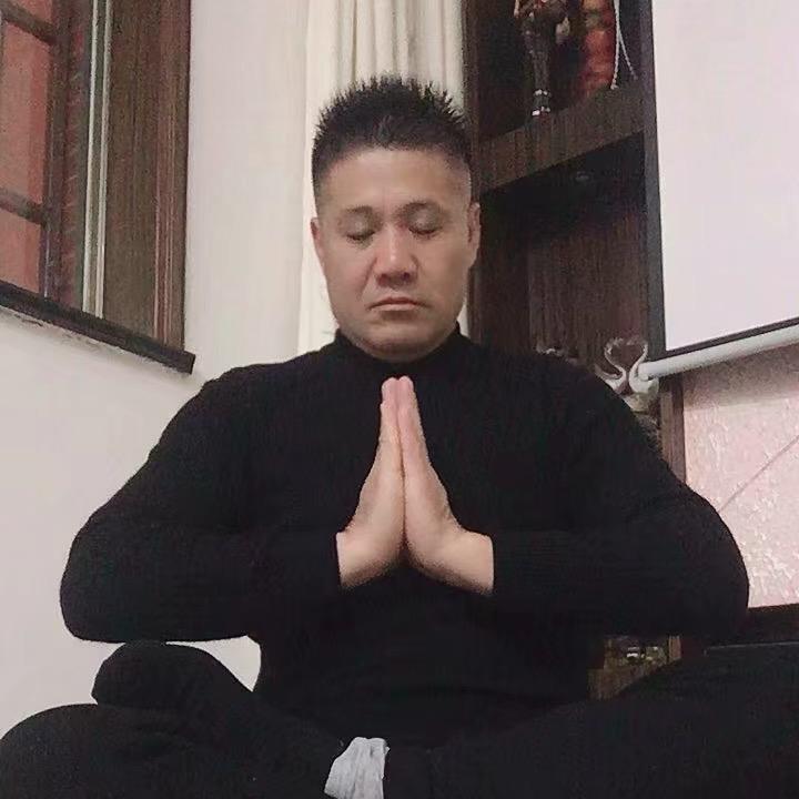 颜谋桑