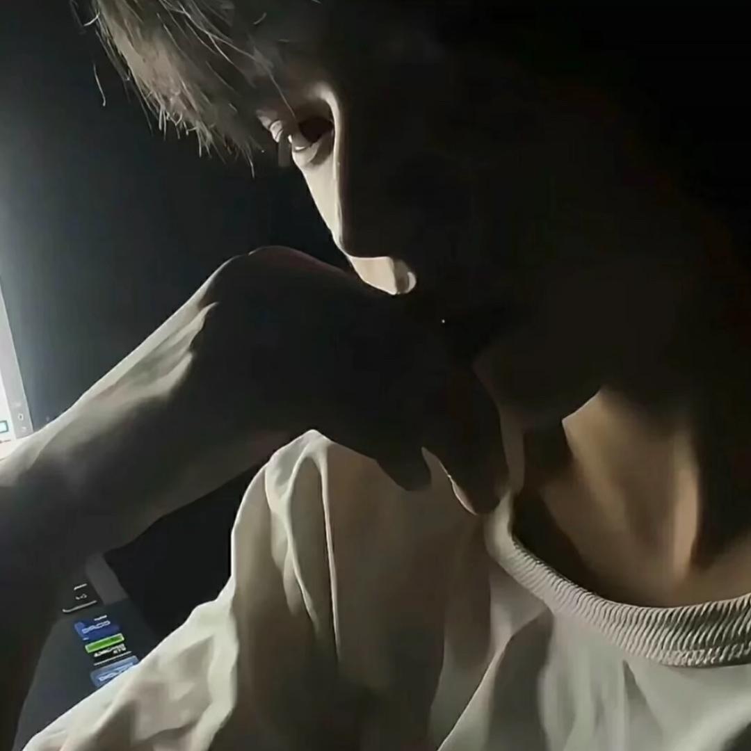 黎➰