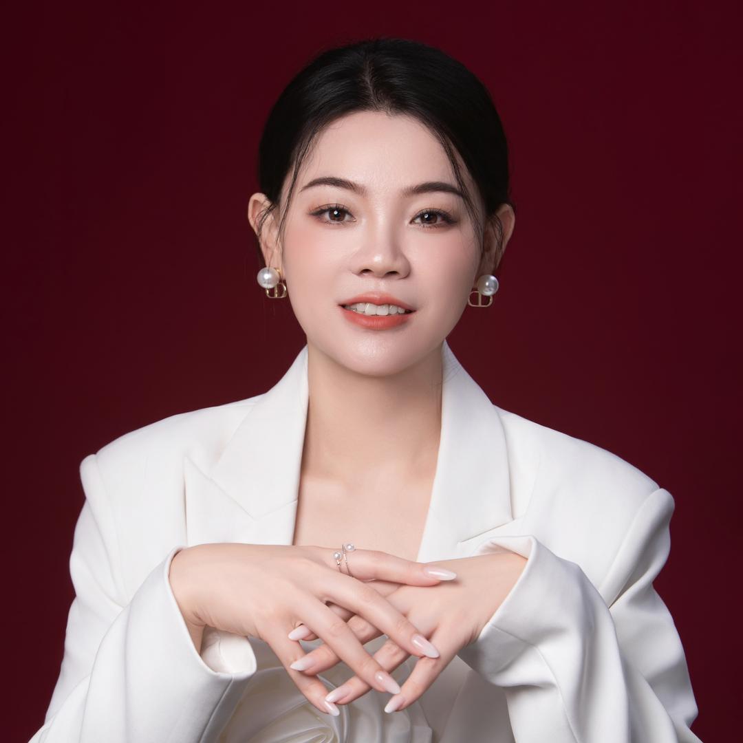 做眉毛的～小胡