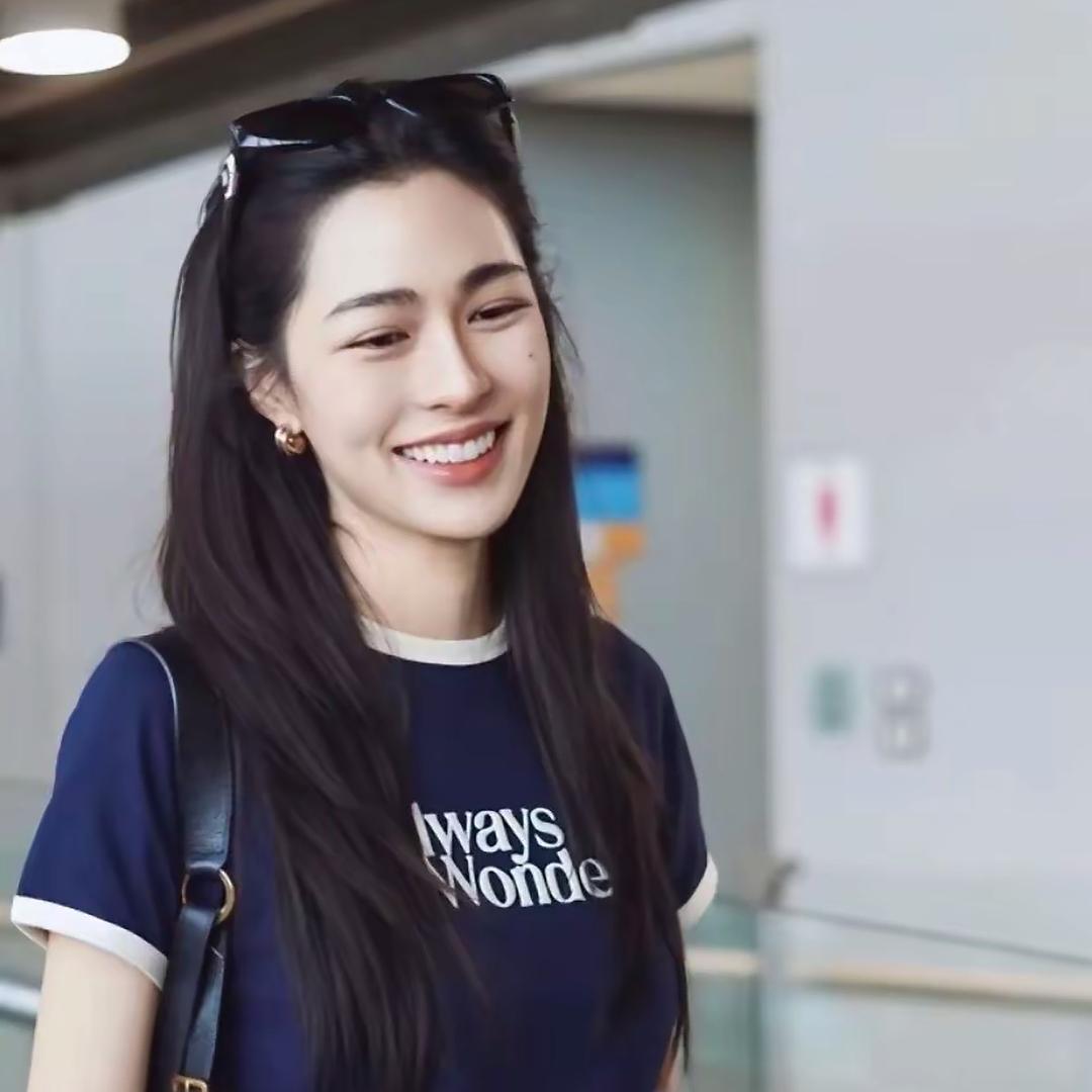萍*