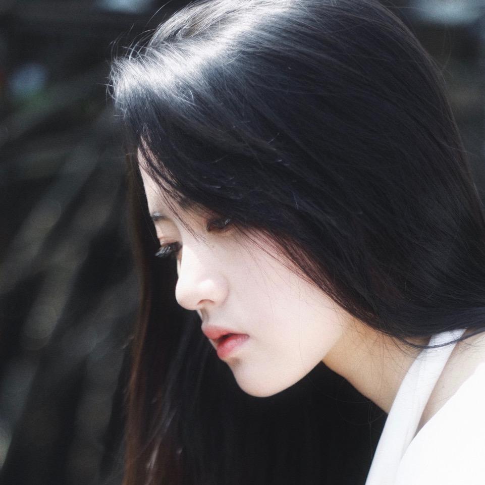 林秋奈