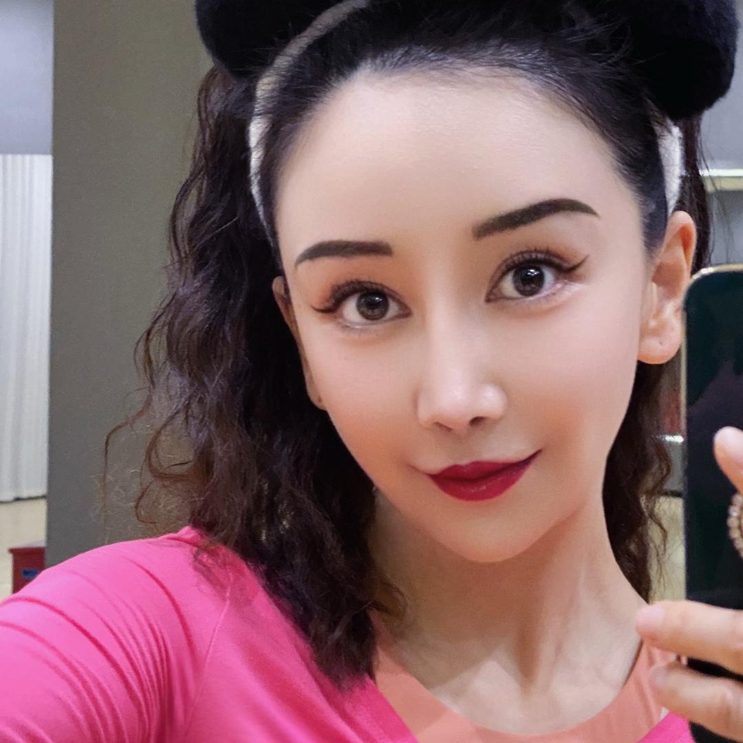 邹晶晶Rina