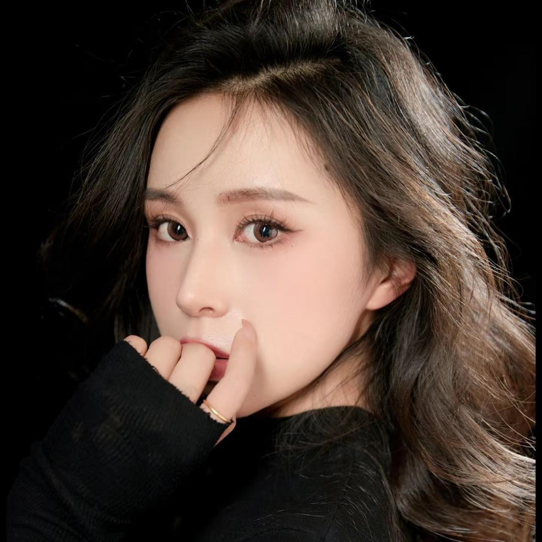 安妍蔻•双堆皮肤管理 杨婷婷