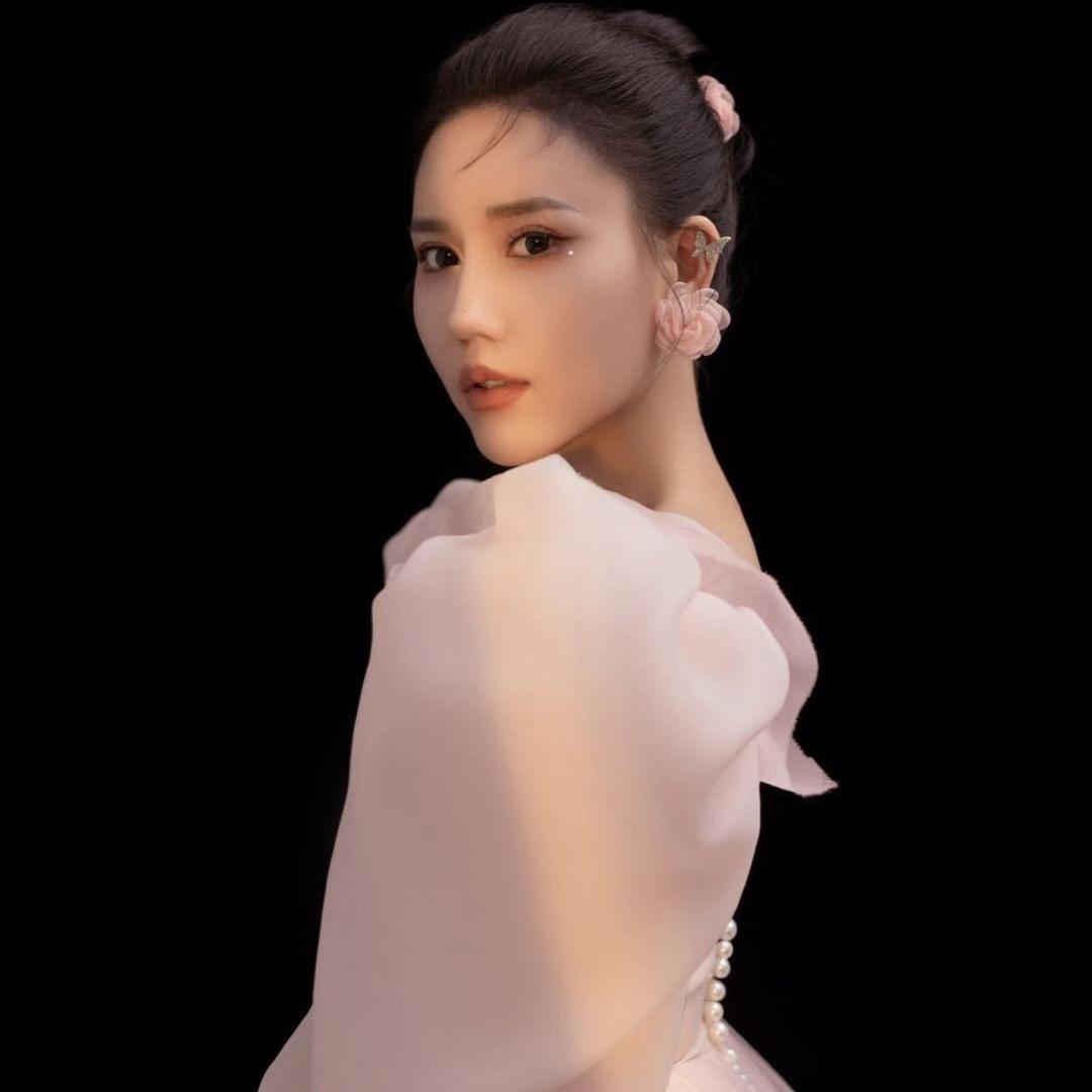 畅畅adj.
