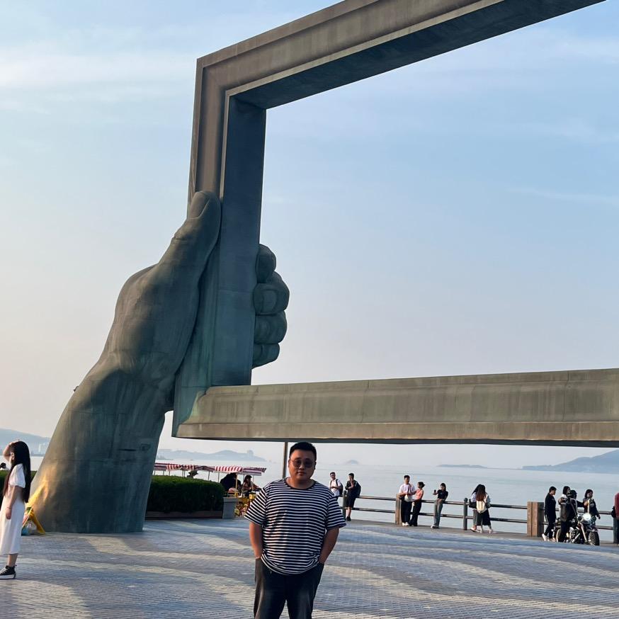李隆