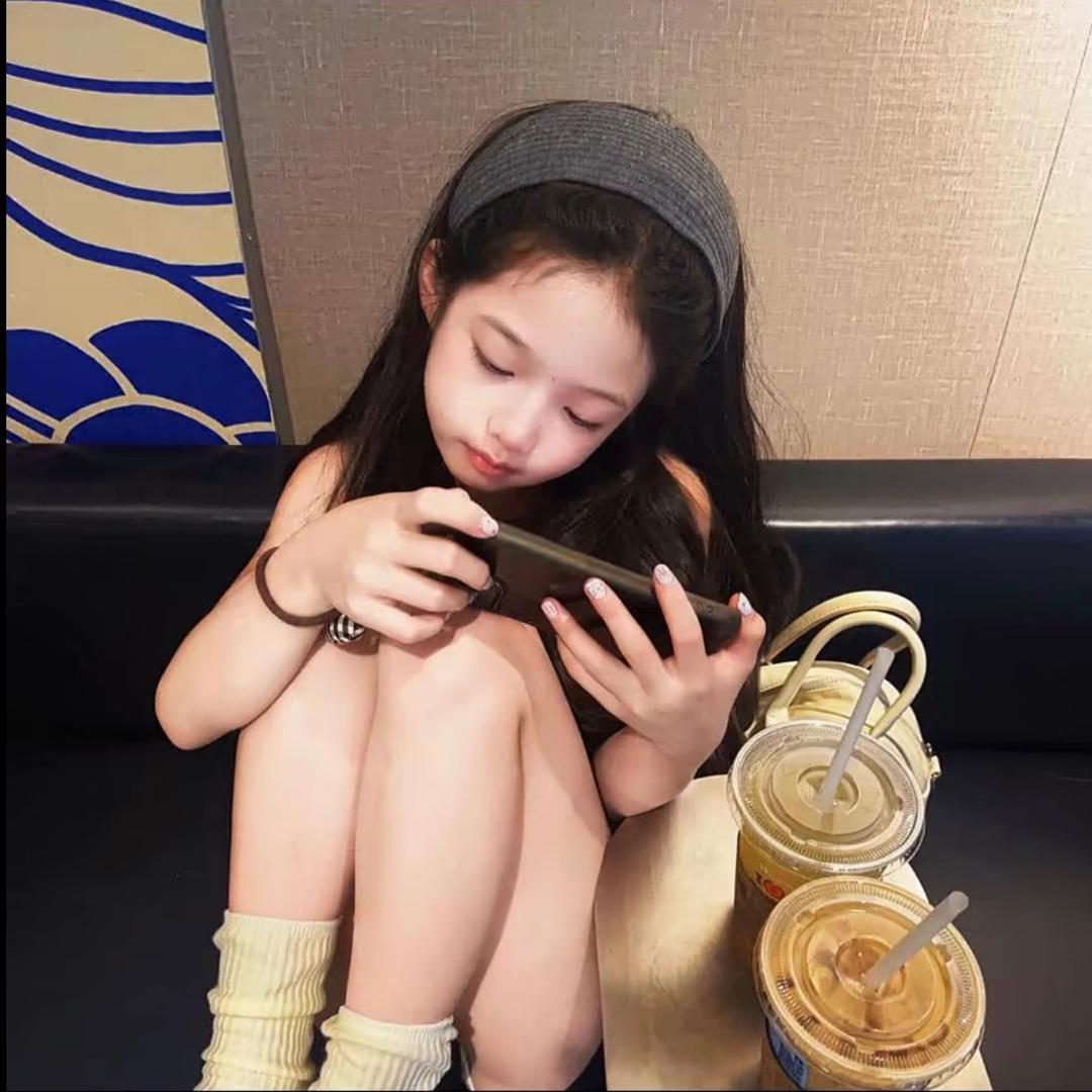 ㅤㅤㅤ ㅤㅤㅤㅤㅤㅤㅤㅤ