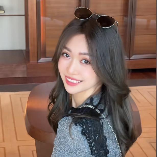 王哈哈WANGHAHA-穿搭分享