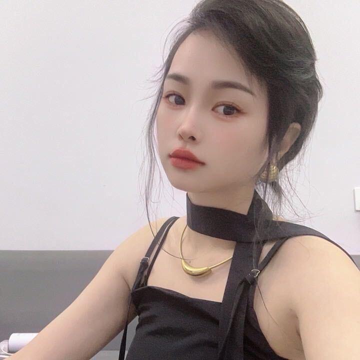 叫我➖佳佳．