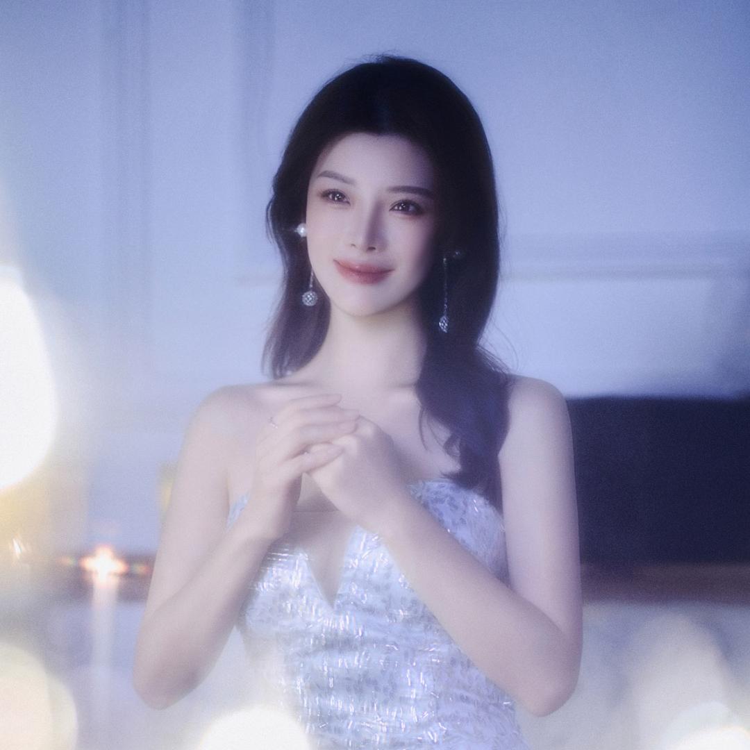 万物生珠宝水晶