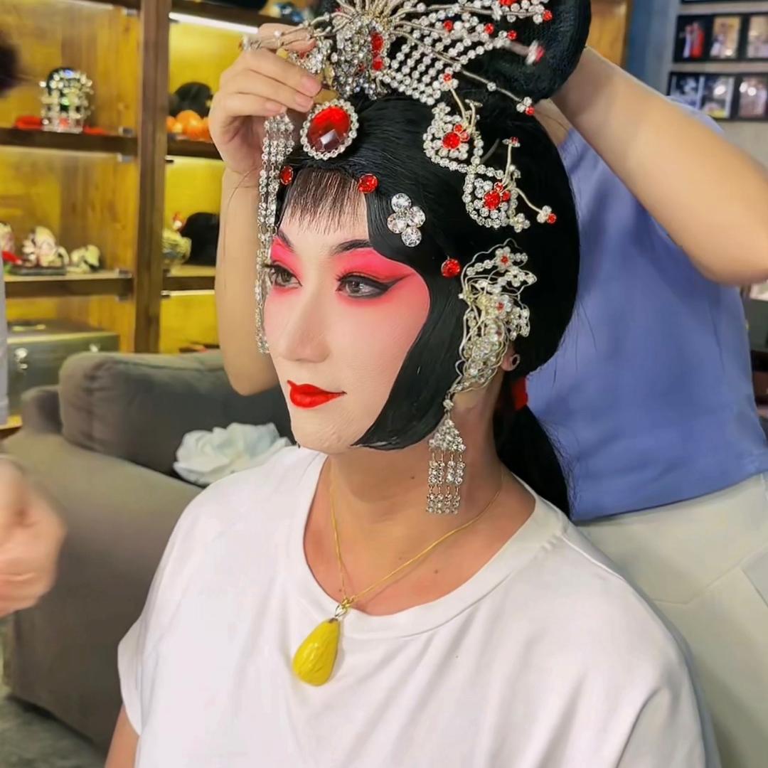 演员  杨子凡