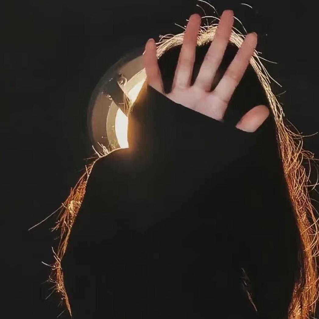 Di、