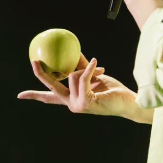 再吃一顆蘋果🍎